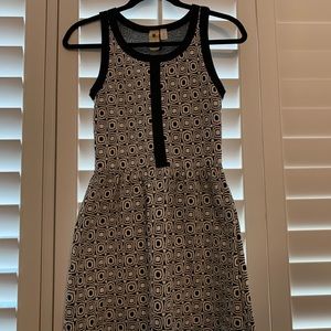 Black/white printed dress